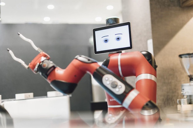 Robotic Barista ให้บริการกาแฟแก่ลูกค้าที่ร้านกาแฟใจกลางกรุงโตเกียว