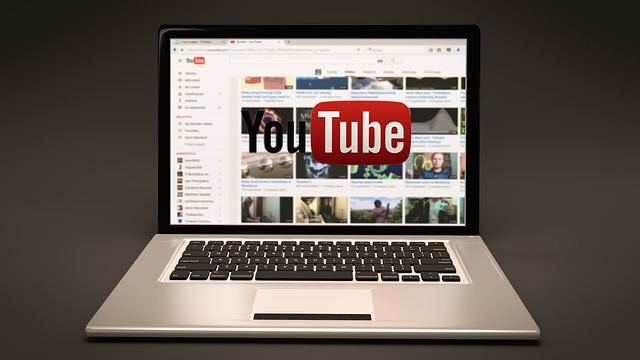 YouTube Live เพิ่มฟีเจอร์คำบรรยายภาพอัตโนมัติ ย้อนดูแชทและเพิ่มตำแหน่ง