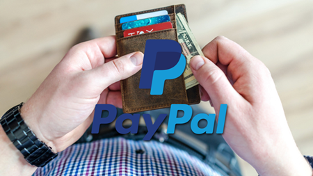 PayPal เริ่มให้บริการในรูปแบบธนาคารมากขึ้น เช่นบัตรเดบิตและการฝากเช็ก